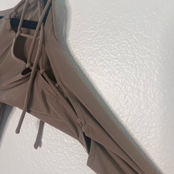 Meshki Gabby dress Elegant Brown One-Shoulder Dress mushroom color M #10 - Picture 8 of 14